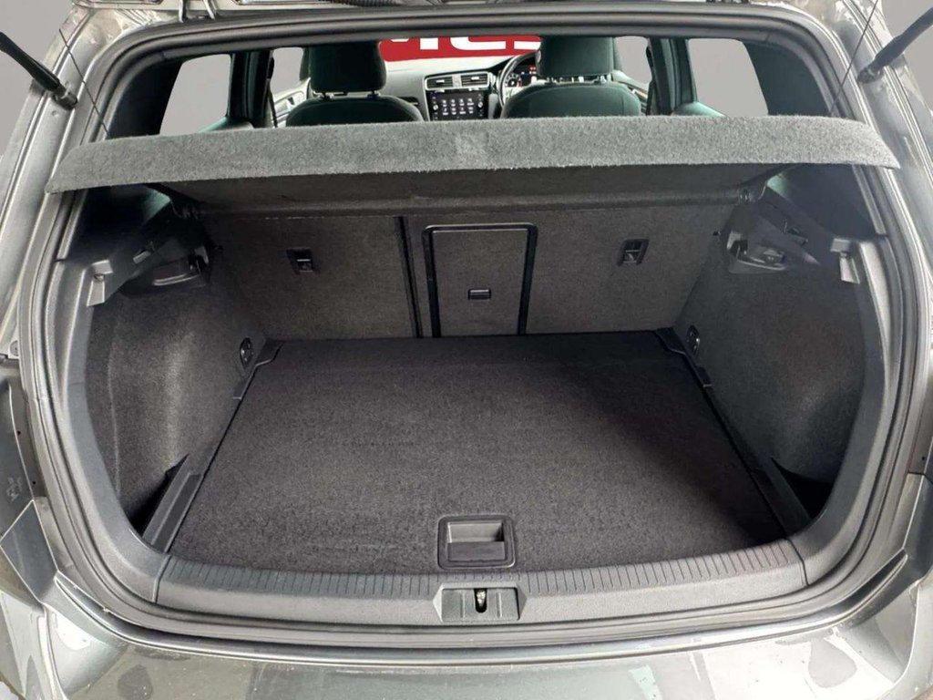 Used Volkswagen Golf 2019 for sale - 76105799: Photo 11