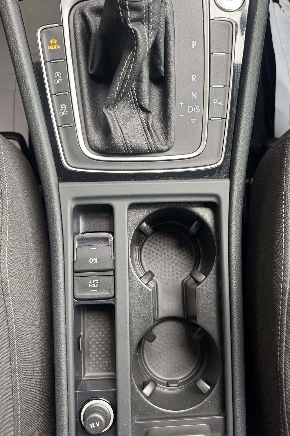 Used Volkswagen Golf 2019 for sale - 76105799: Photo 19