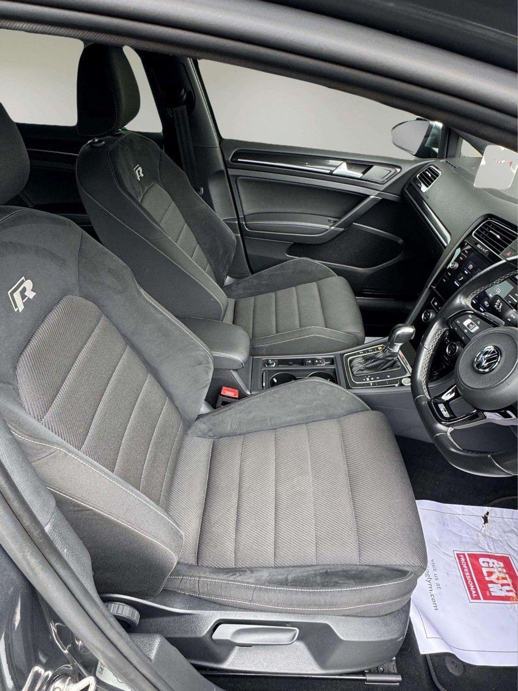 Used Volkswagen Golf 2019 for sale - 76105799: Photo 25