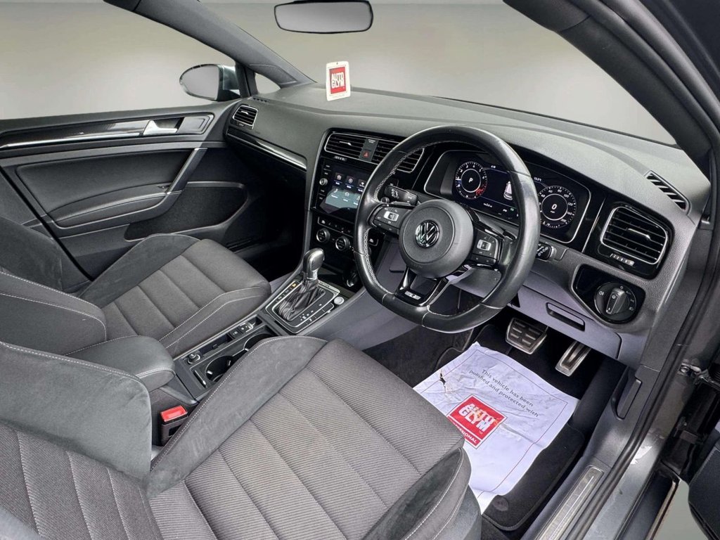 Used Volkswagen Golf 2019 for sale - 76105799: Photo 27