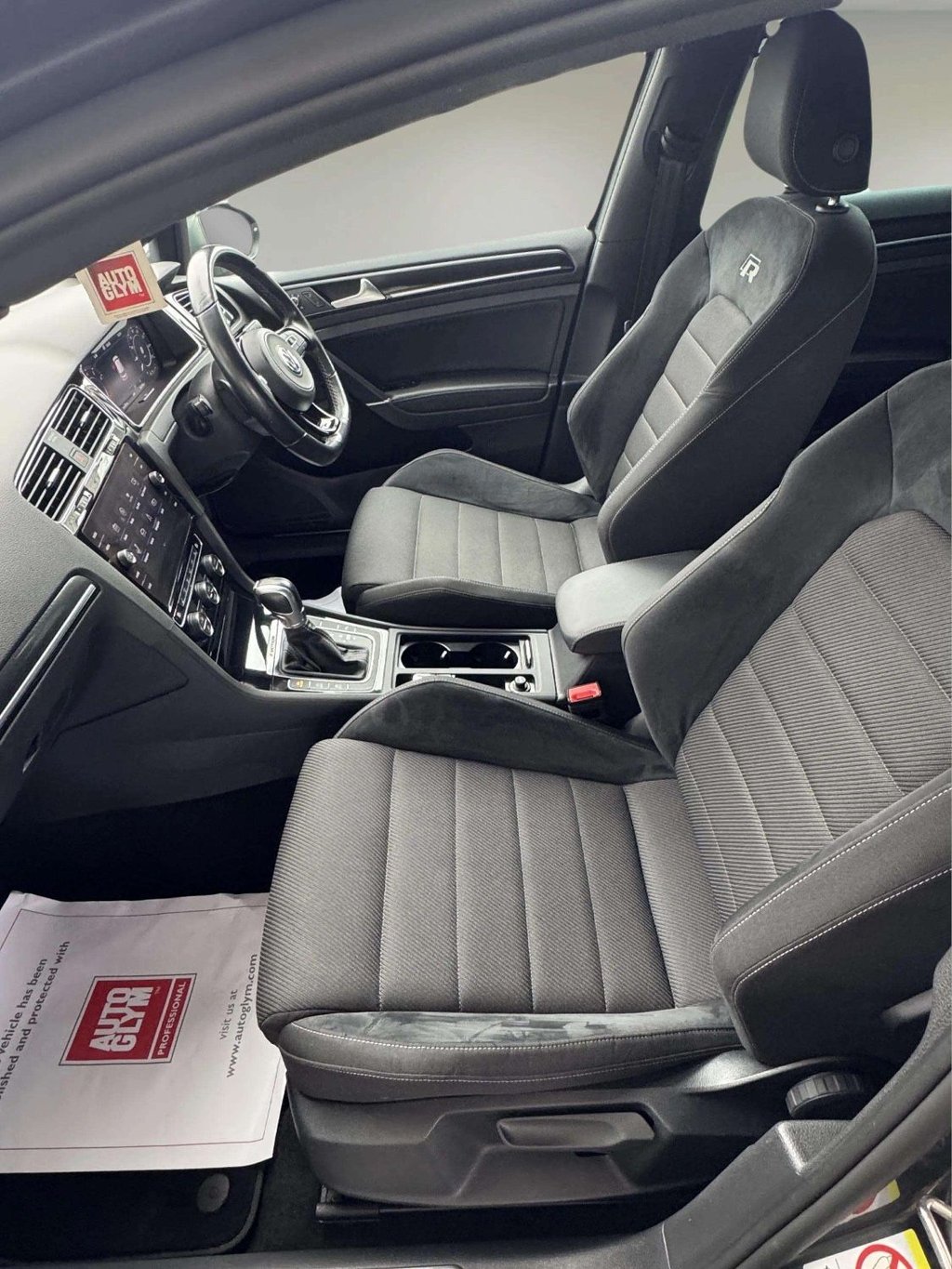 Used Volkswagen Golf 2019 for sale - 76105799: Photo 35