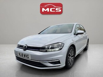 Used Volkswagen Golf 2018 for sale - 76454516: Photo
