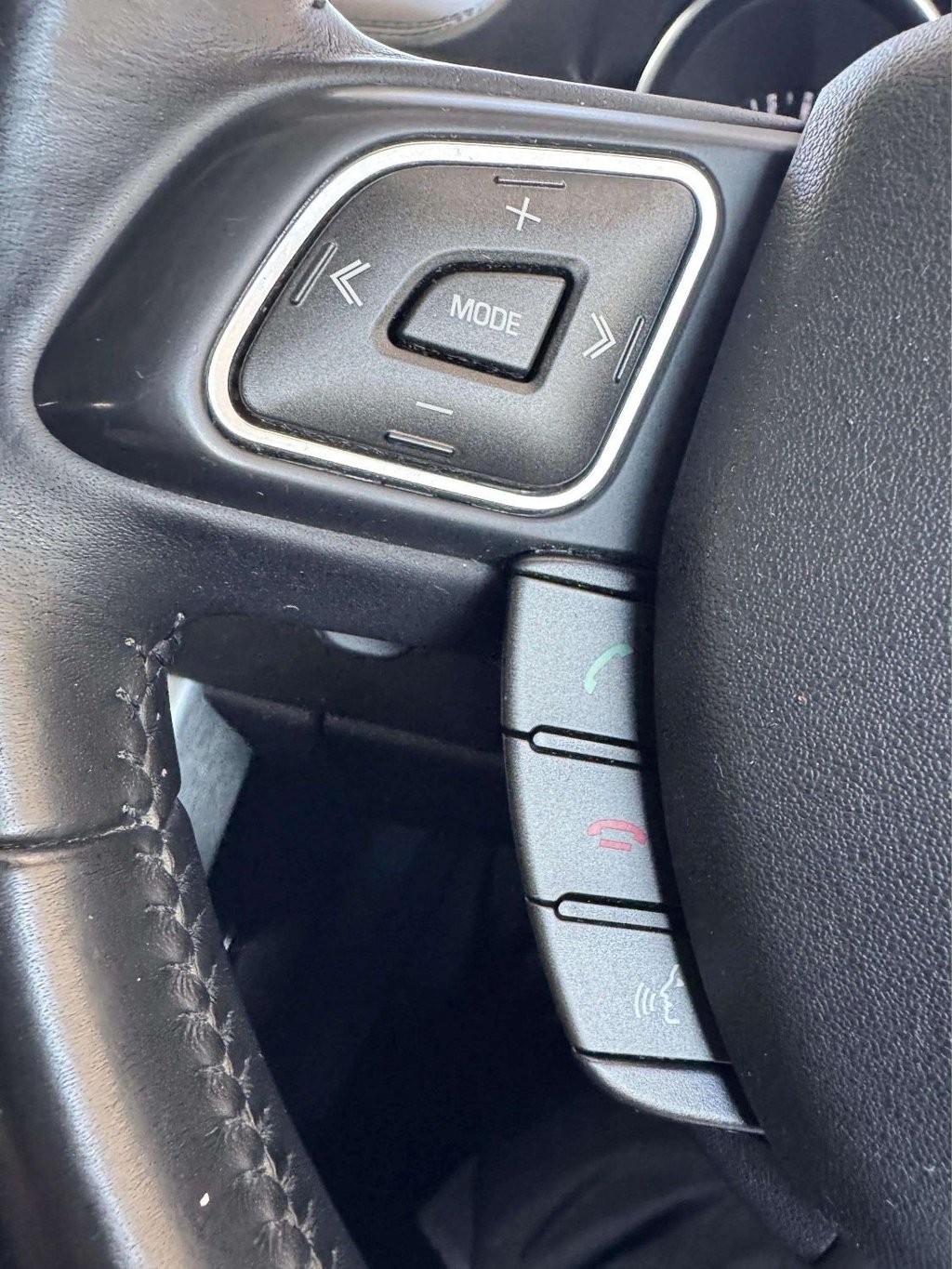 Used Land Rover Range Rover Evoque 2011 for sale - 76686399: Photo 13