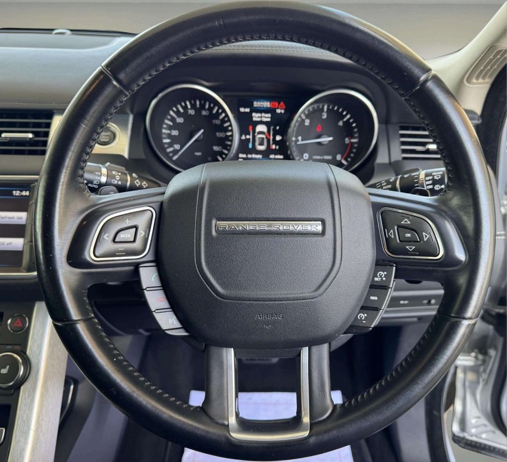 Used Land Rover Range Rover Evoque 2011 for sale - 76686399: Photo 31