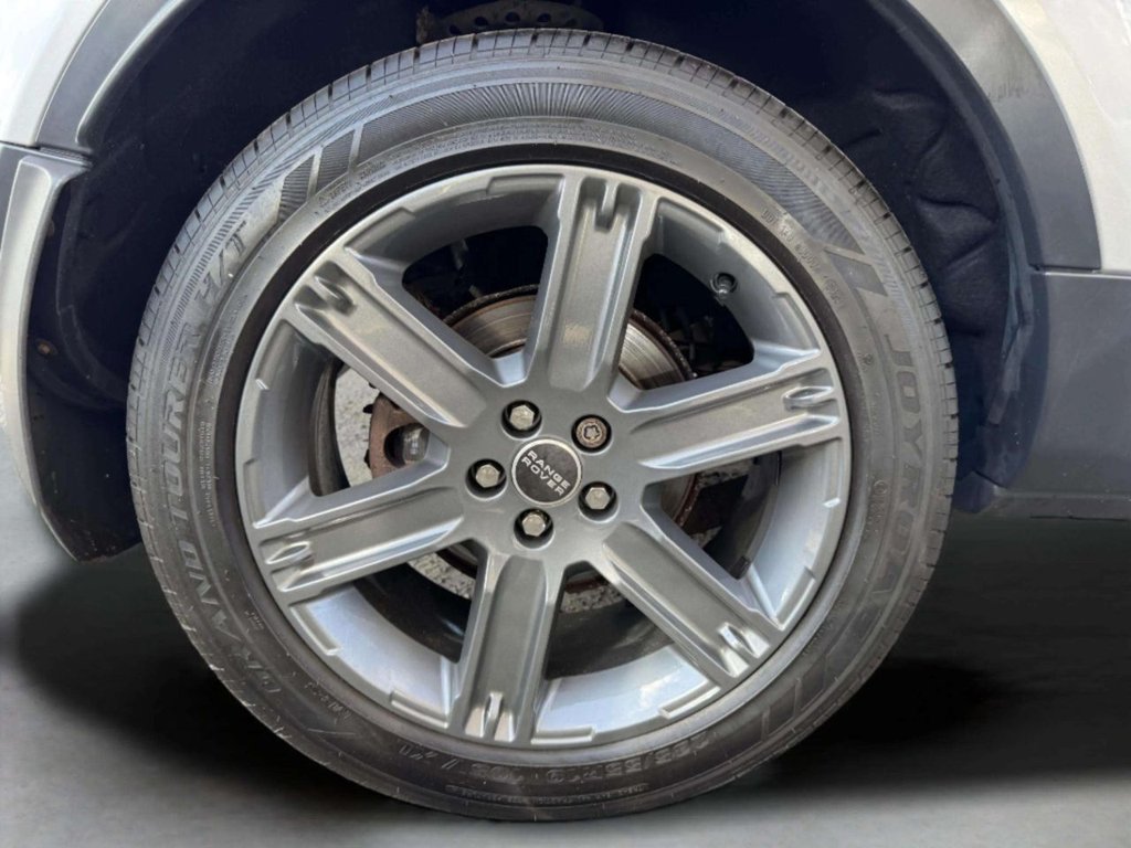 Used Land Rover Range Rover Evoque 2011 for sale - 76686399: Photo 32