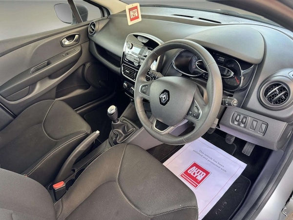 Used Renault Clio 2018 for sale - 75703568: Photo 20