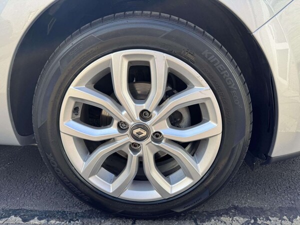 Used Renault Clio 2018 for sale - 75703568: Photo 30