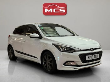 Used Hyundai i20 2015 for sale - 76546720: Photo