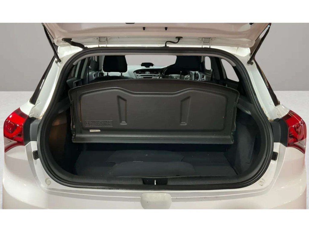 Used Hyundai i20 2015 for sale - 76546720: Photo 7