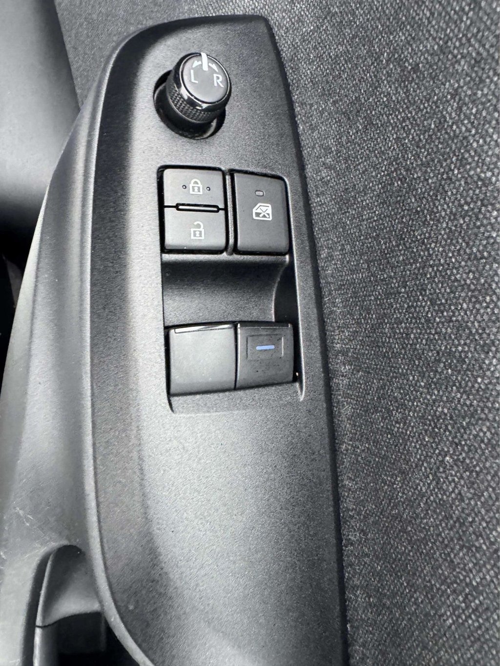 Used Toyota Yaris 2022 for sale - 77038116: Photo 23