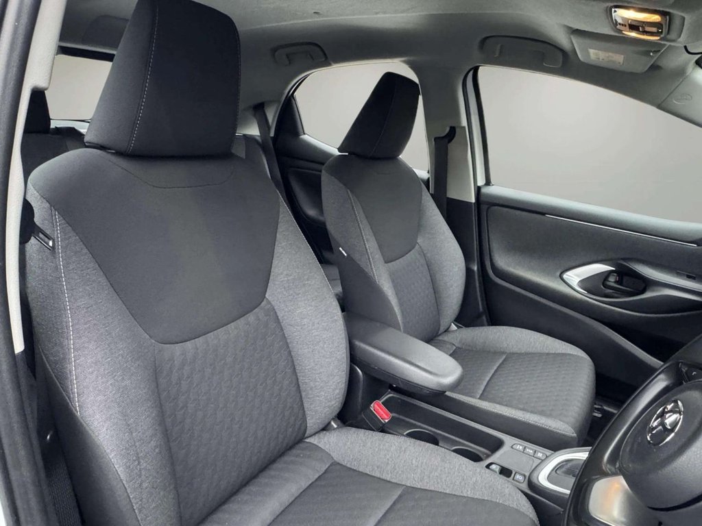 Used Toyota Yaris 2022 for sale - 77038116: Photo 24