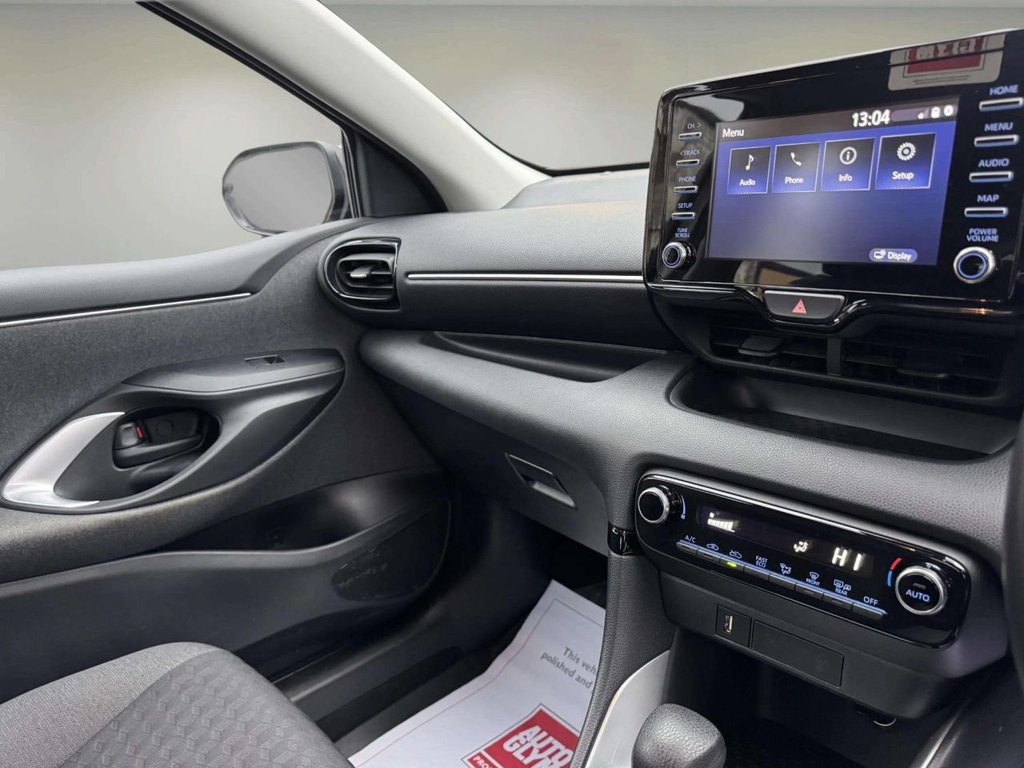 Used Toyota Yaris 2022 for sale - 77038116: Photo 29