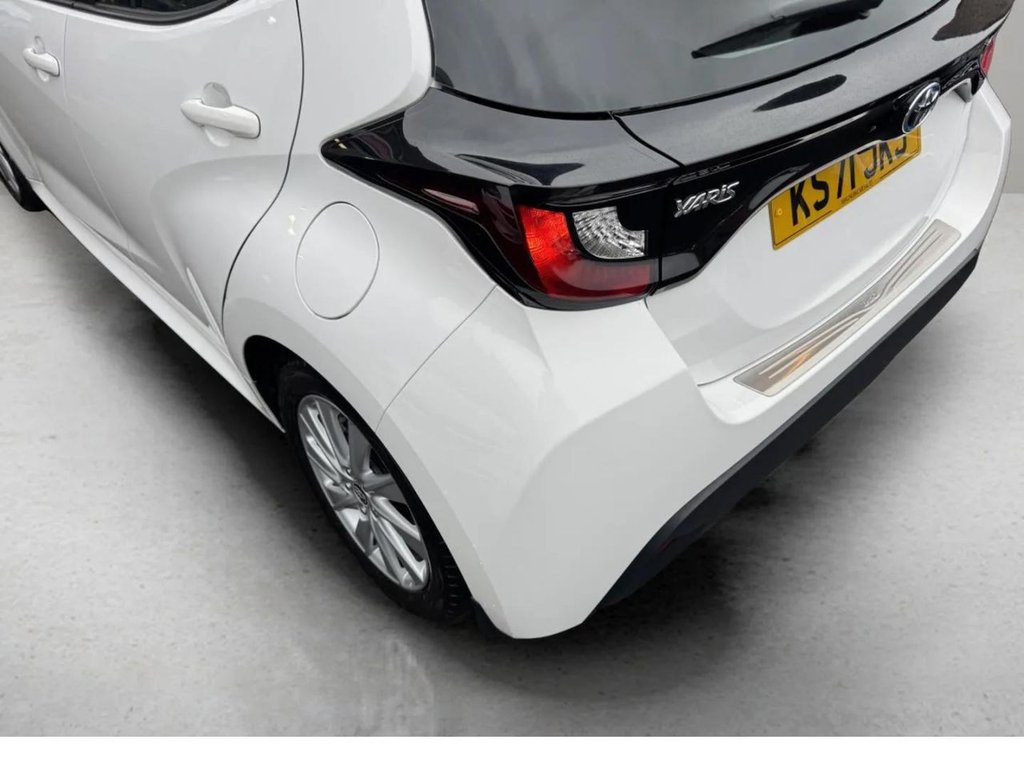 Used Toyota Yaris 2022 for sale - 77038116: Photo 34