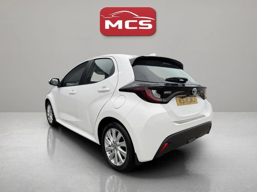 Used Toyota Yaris 2022 for sale - 77038116: Photo 5