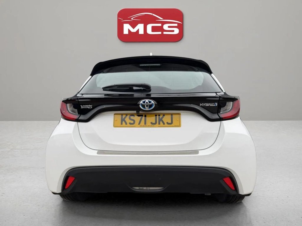 Used Toyota Yaris 2022 for sale - 77038116: Photo 6