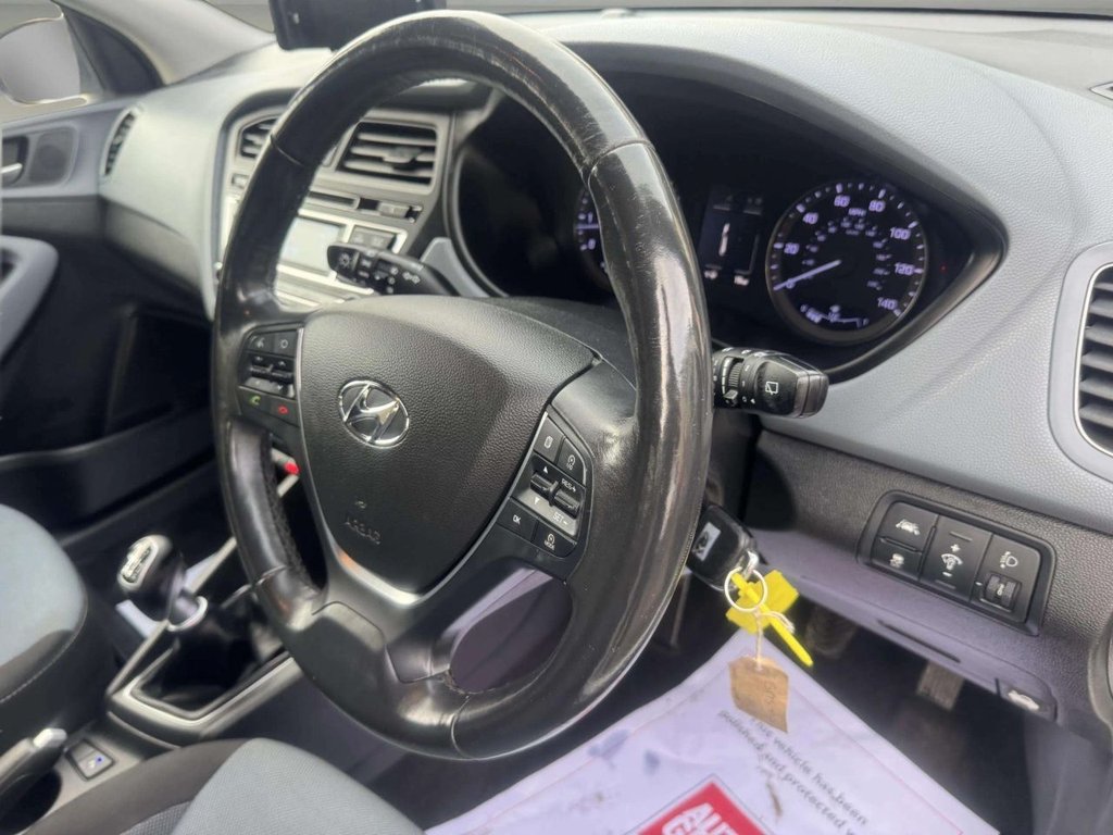 Used Hyundai i20 2015 for sale - 76631870: Photo 19