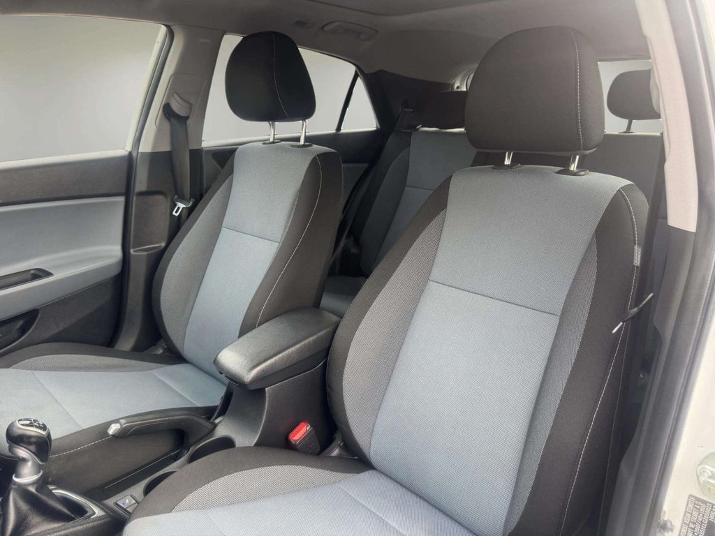 Used Hyundai i20 2015 for sale - 76631870: Photo 28