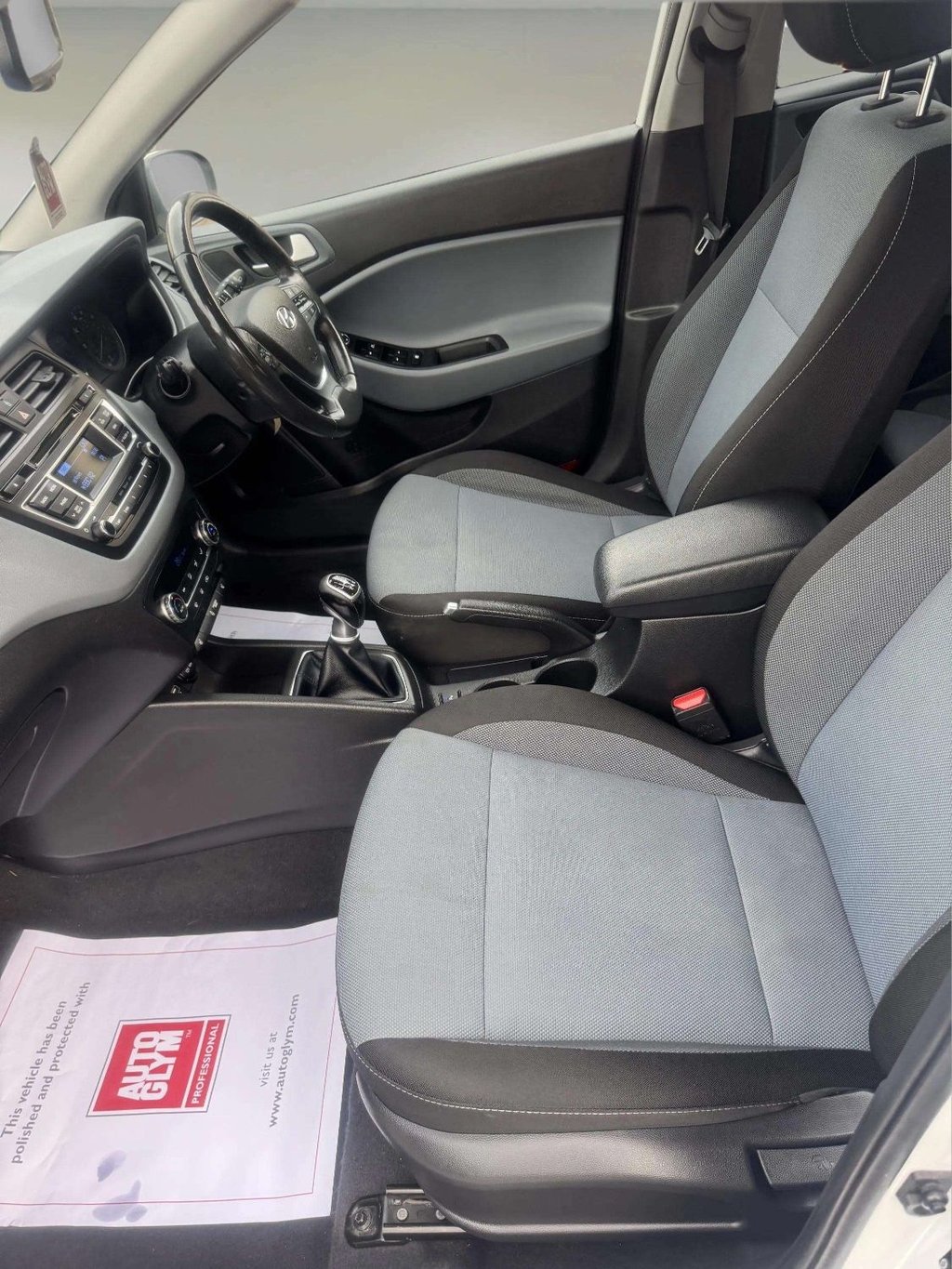 Used Hyundai i20 2015 for sale - 76631870: Photo 30