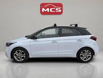 Used Hyundai i20 2020 for sale - 77250589: Photo