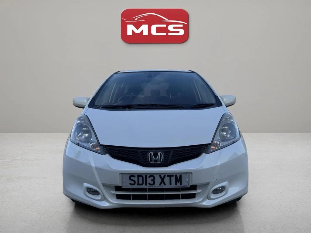Used Honda Jazz 2013 for sale - 77719915: Photo 2
