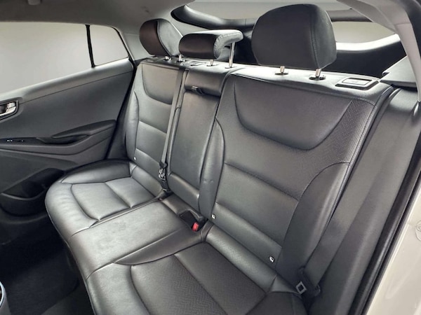 Used Hyundai IONIQ 2017 for sale - 76256393: Photo 29