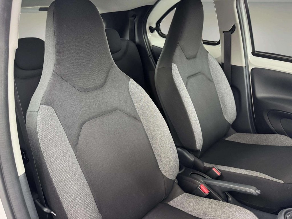 Used Toyota Aygo X 2022 for sale - 77369615: Photo 23