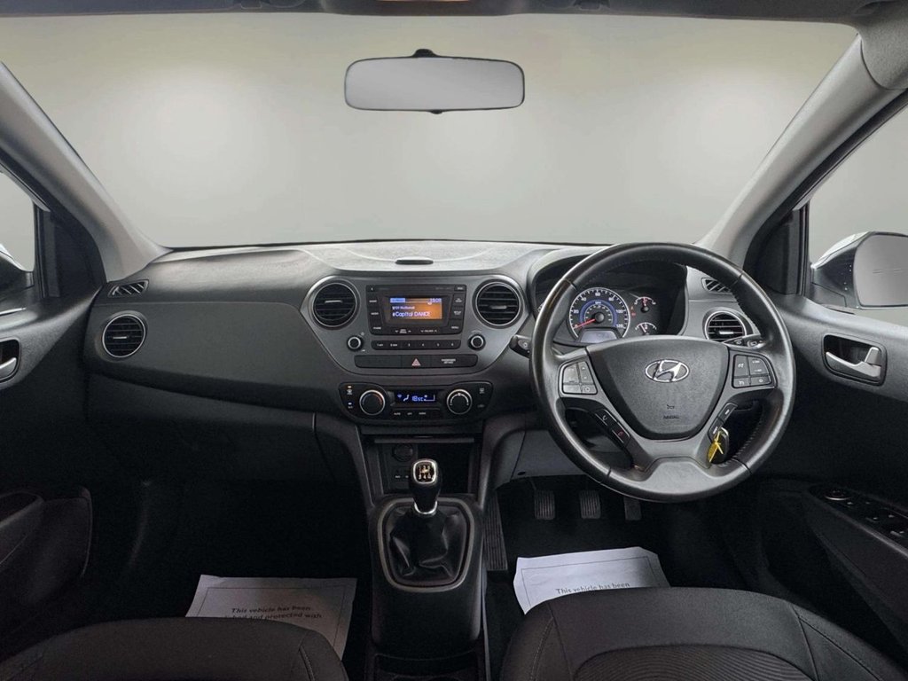 Used Hyundai i10 2017 for sale - 76173164: Photo 14