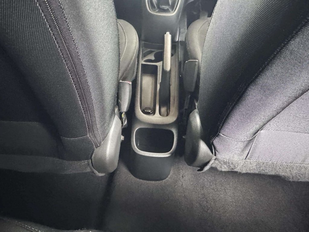 Used Hyundai i10 2017 for sale - 76173164: Photo 15