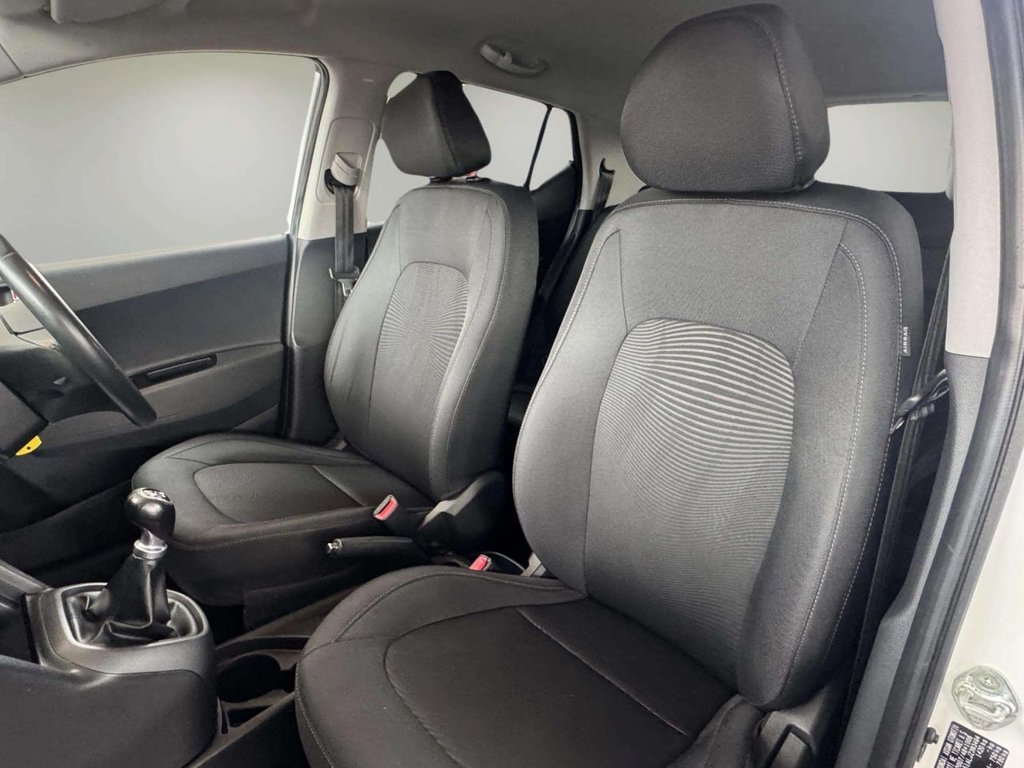 Used Hyundai i10 2017 for sale - 76173164: Photo 20