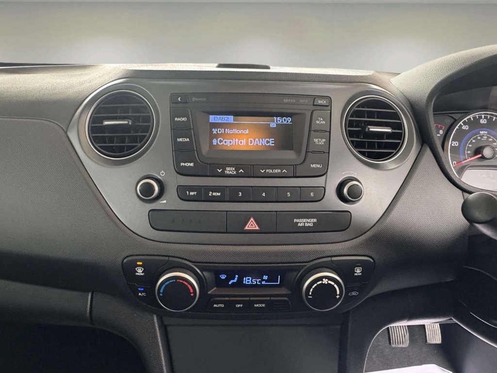 Used Hyundai i10 2017 for sale - 76173164: Photo 21