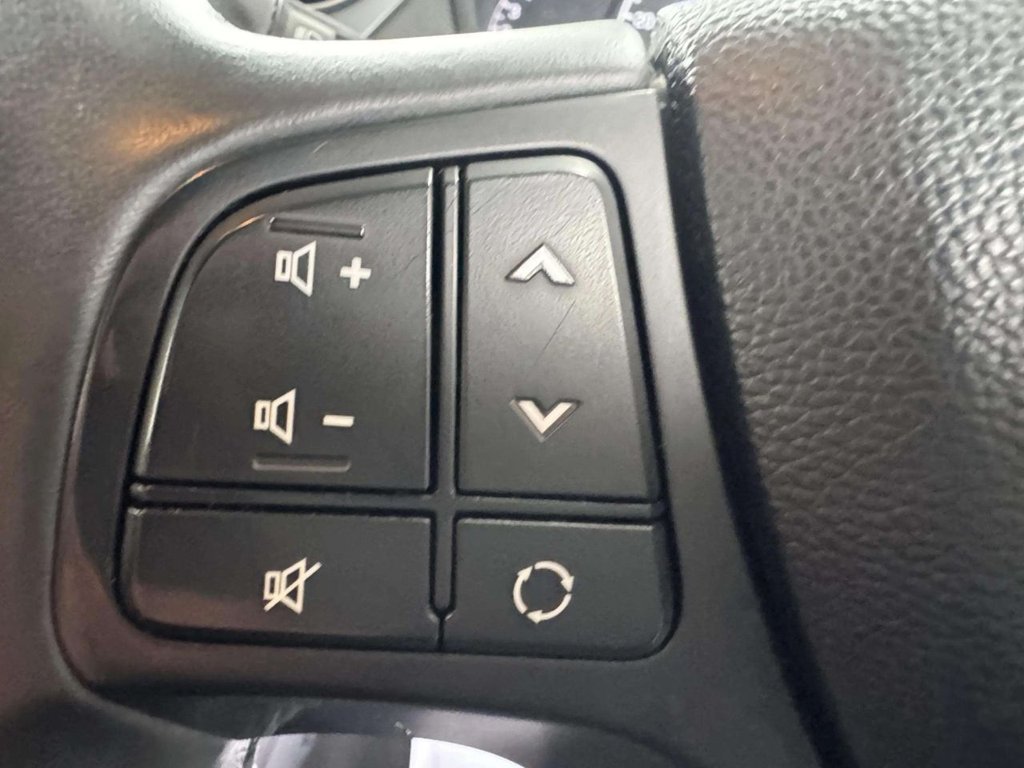 Used Hyundai i10 2017 for sale - 76173164: Photo 23