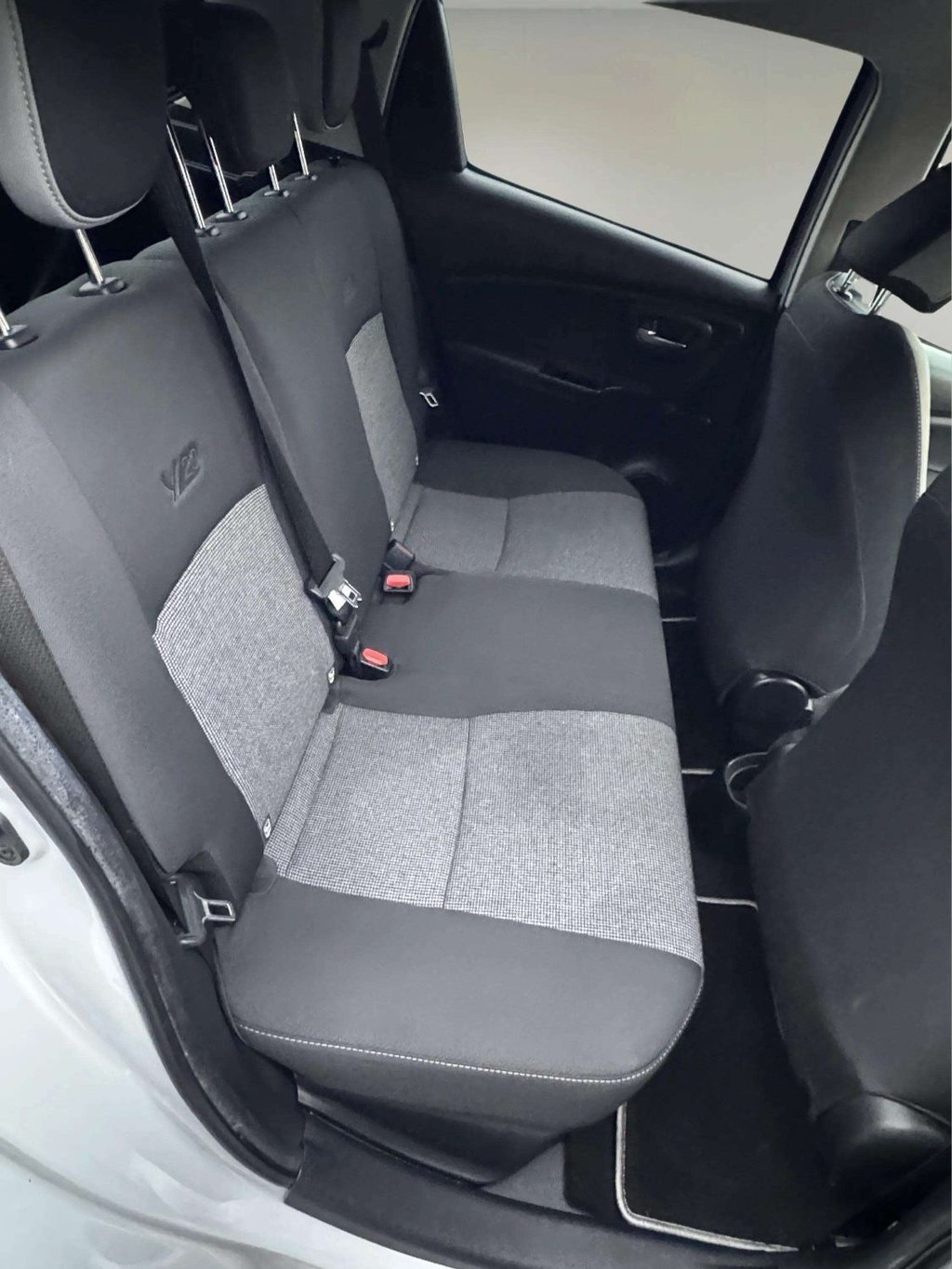 Used Toyota Yaris 2019 for sale - 77249962: Photo 27