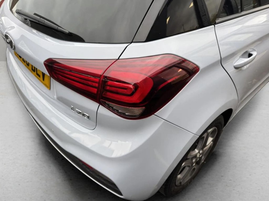 Used Hyundai i20 2020 for sale - 77407705: Photo 14