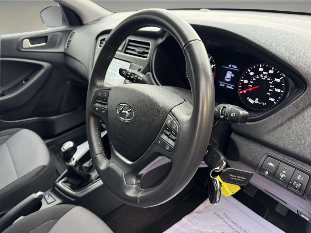 Used Hyundai i20 2020 for sale - 77407705: Photo 22