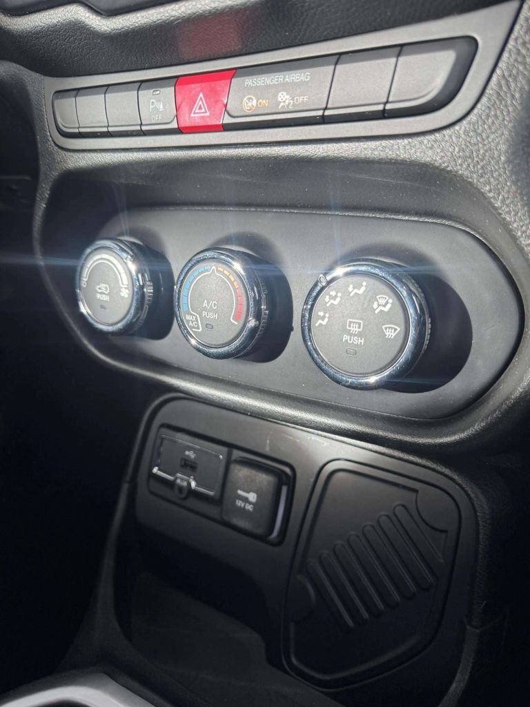 Used Jeep Renegade 2017 for sale - 76454783: Photo 16