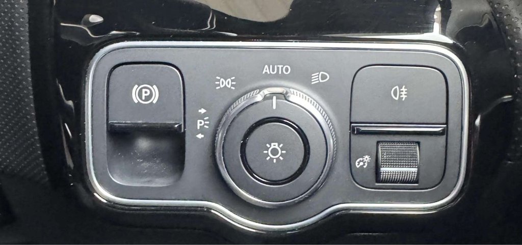 Used Mercedes-Benz CLA 2020 for sale - 77369370: Photo 28