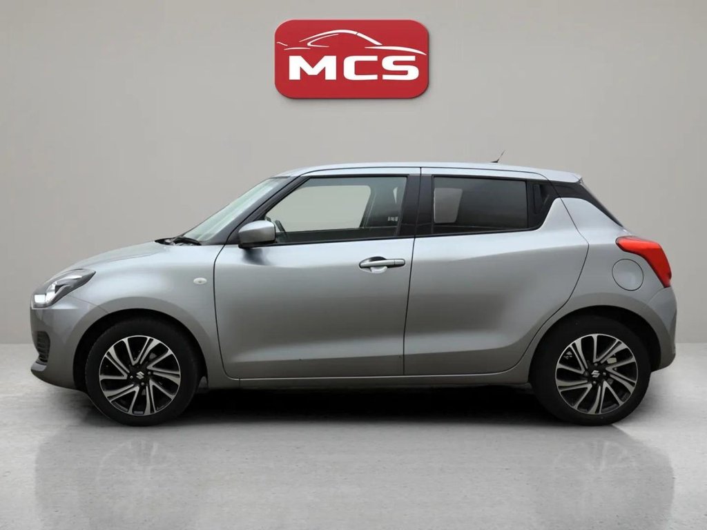 Used Suzuki Swift 2023 for sale - 77642948: Photo 6