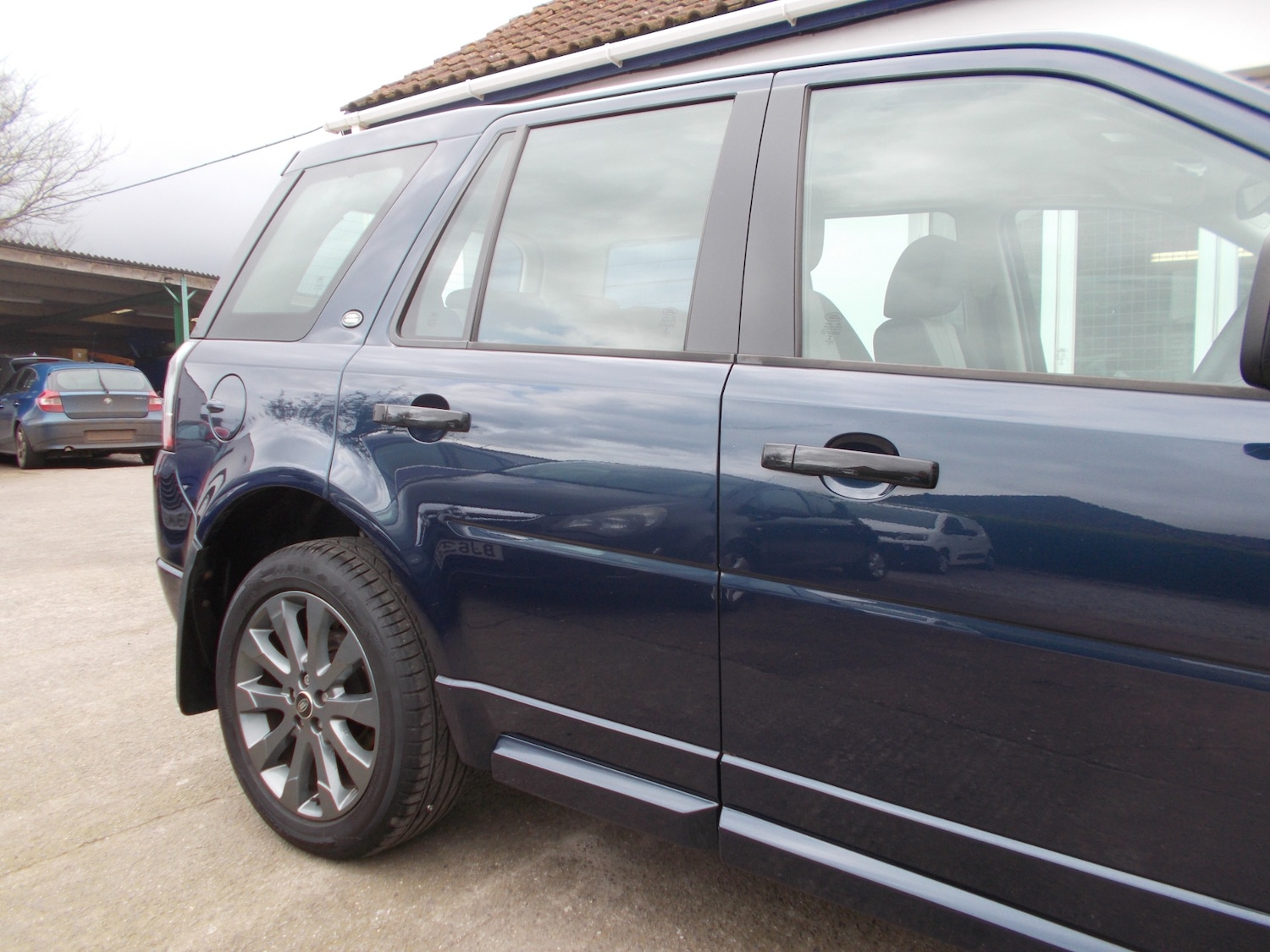 Used Land Rover Freelander 2013 for sale - 77635291: Photo 3