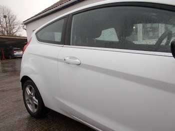 Used Ford Fiesta 2013 for sale - 76437325: Photo