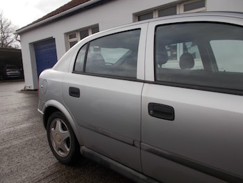 Used Vauxhall Astra 1999 for sale - 76437308: Photo