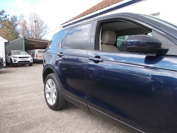 Used Land Rover Discovery Sport 2015 for sale - 79392241: Photo