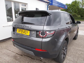 Used Land Rover Discovery Sport 2019 for sale - 78473505: Photo