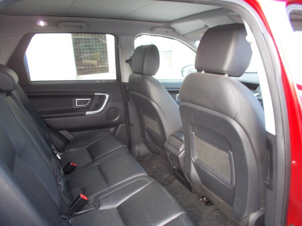 Used Land Rover Discovery Sport 2015 for sale - 73682262: Photo 11