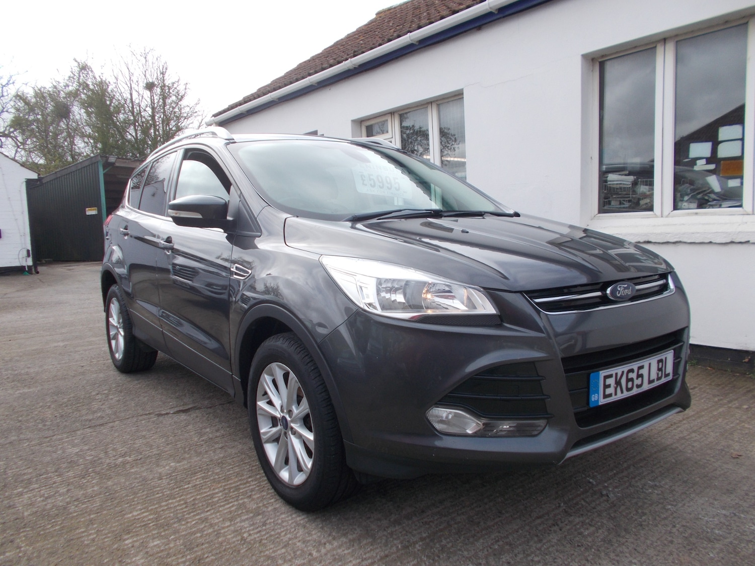 Used Ford Kuga 2015 for sale - 78143710: Photo 2