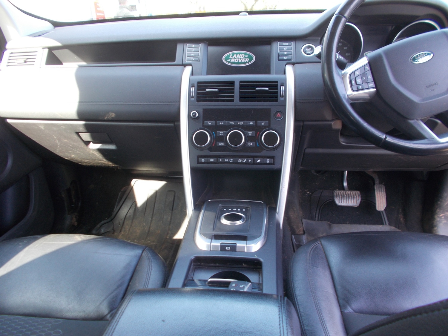 Used Land Rover Discovery Sport 2017 for sale - 77975580: Photo 12