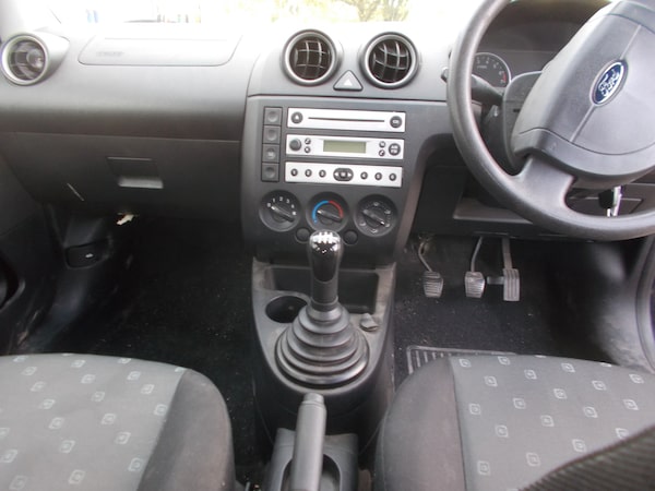 Used Ford Fiesta 2005 for sale - 76249292: Photo 11
