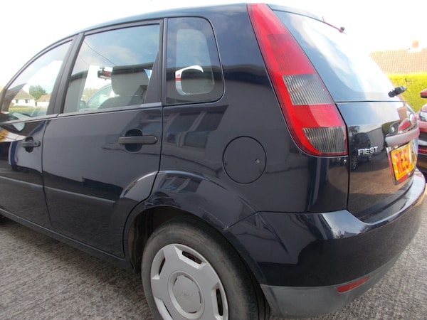Used Ford Fiesta 2005 for sale - 76249292: Photo 6