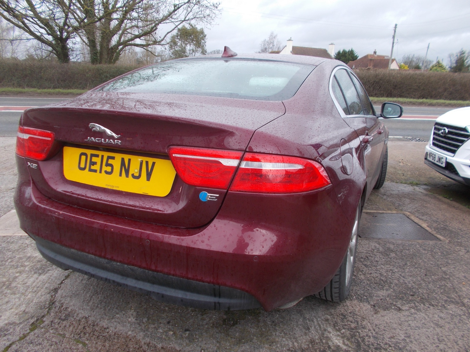 Used Jaguar XE 2015 for sale - 77635377: Photo 4