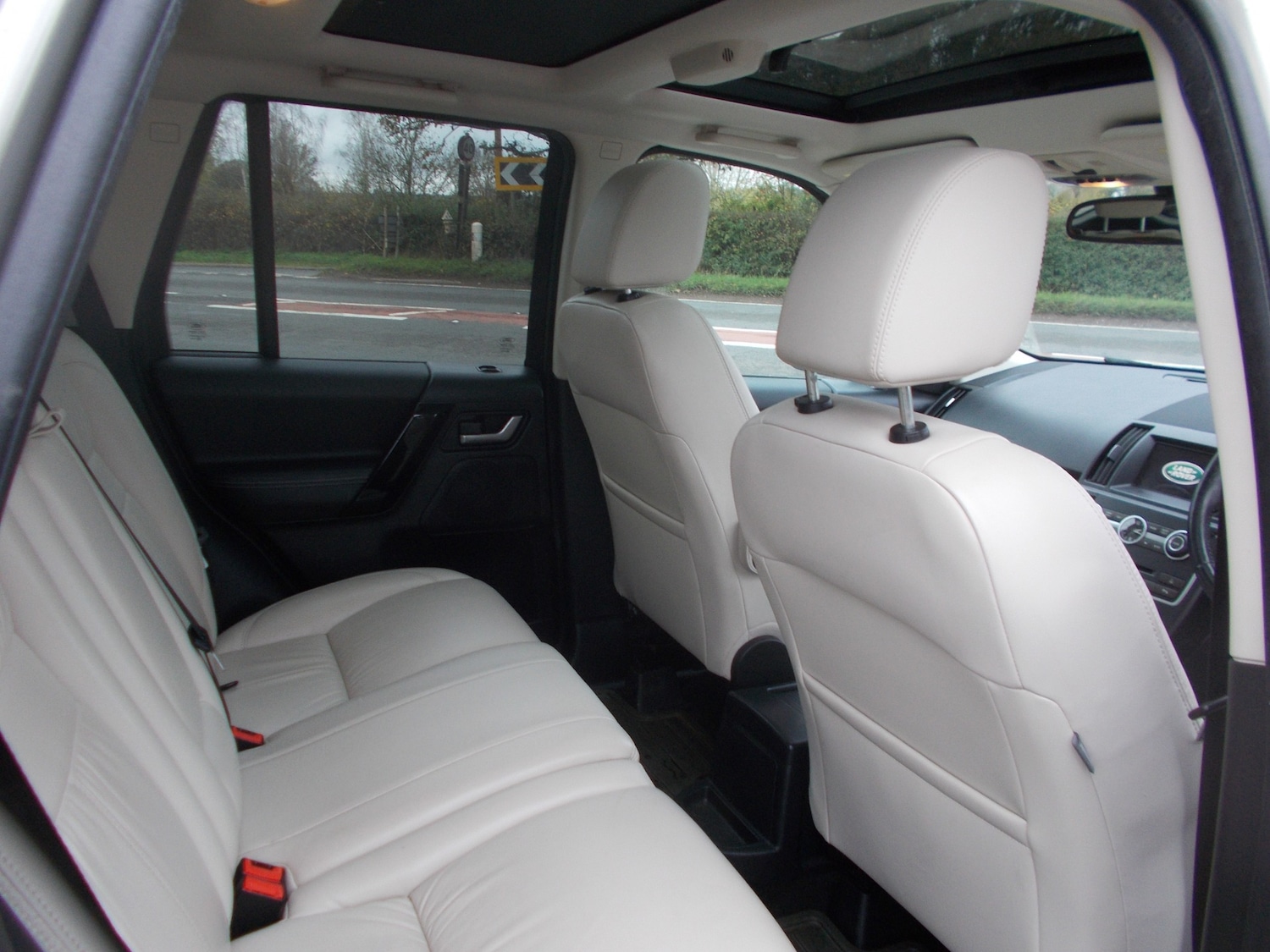 Used Land Rover Freelander 2013 for sale - 76589189: Photo 11