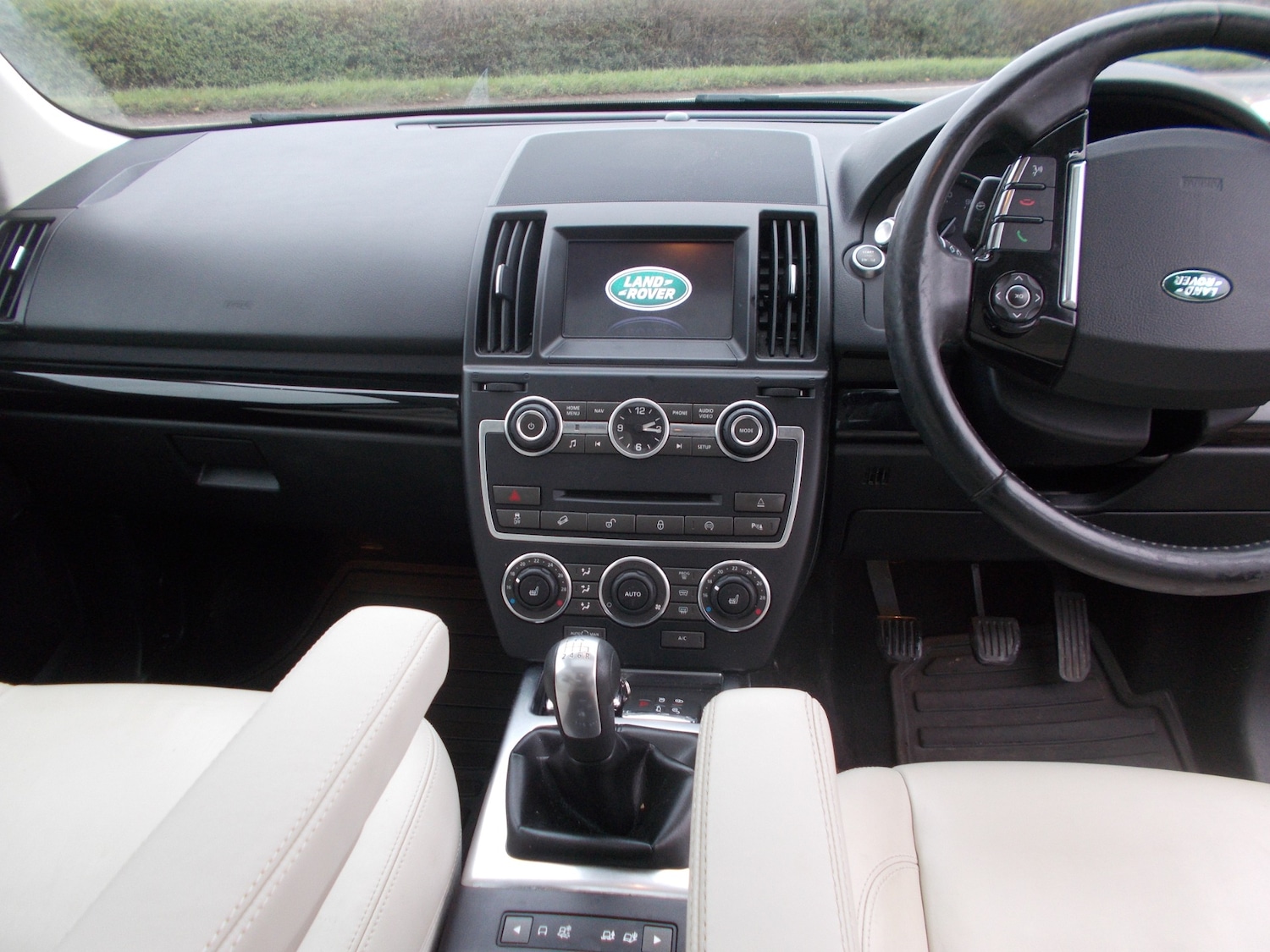 Used Land Rover Freelander 2013 for sale - 76589189: Photo 12